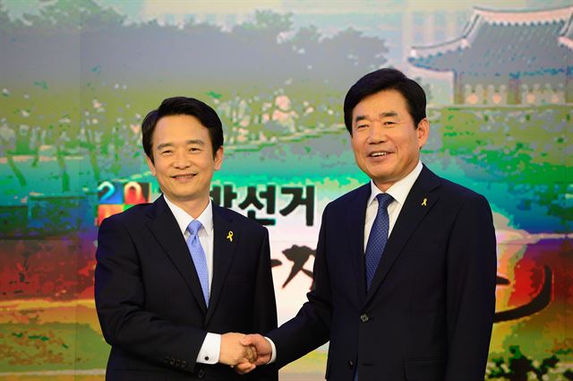 경기도지사선거에서 새누리당 남경필(왼쪽) 후보와 새정치민주연합 김진표 후보는 치열한 접전을 펼쳤다. 국회사진기자단