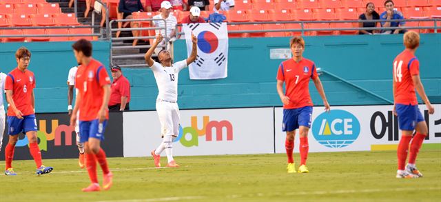 10일 오전(한국시간) 미국 플로리다주 마이애미의 선라이프 스타디움에서 열린 한국과 가나의 평가전에서 가나 13번 조르던 아예우가 선제골을 넣고 환호하고 있다. 뉴시스