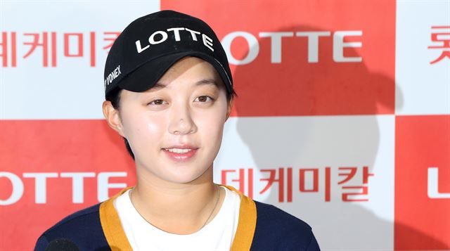 미국여자프로골프(LPGA) 투어 시즌 마지막 메이저대회인 에비앙 챔피언십에서 국내 최연소 우승을 차지한 김효주 선수. 롯데마트 제공