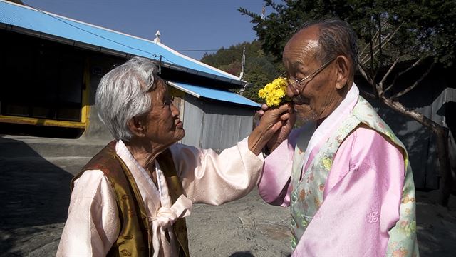 영화 '님아, 그 강을 건너지 마오' 중 한 장면. 대명문화공장 제공