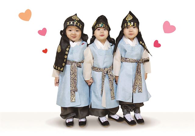 삼둥이 달력. 롯데홈쇼핑 제공/2014-12-24(한국일보)/2014-12-30(한국스포츠)