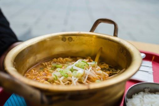 한국인의 라면 사랑은 각별하다. 게티이미지뱅크