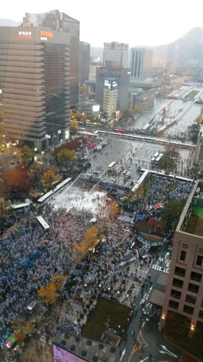 [저작권 한국일보]14일 서울 광화문 일대에서 열린 민중총궐기 집회 현장. 서재훈기자 spring@hankookilbo.com