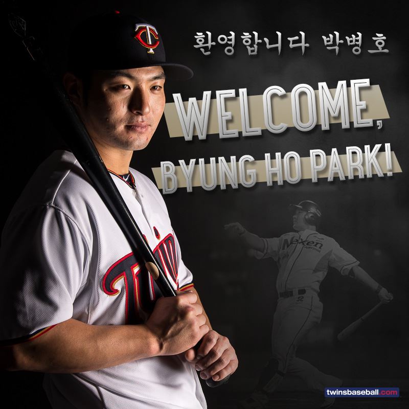 박병호의 미국 프로야구(MLB) 미네소타 트윈스 입단이 확정됐다. 스포츠전문채널 ESPN 등 미국 언론은 2일(현지시간) 미네소타 트윈스가 한국 출신 거포 박병호와 4년 1,200만 달러 조건으로 입단 계약서에 최종 서명했다고 전했다. 사진은 이날 미네소타 트윈스 페이스북 공식 계정에 올라온 박병호. 미네소타 트윈스 페이스북 캡처