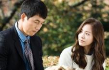 JTBC가 지난달부터 재방송 중인 드라마 '빠담빠담’(2011)(위 사진). 3월 종영한 '하녀들'(아래)이 3%대의 시청률을 기록했지만 이후 드라마들은 1%대를 전전하다 막을 내렸다. 방송화면 캡처