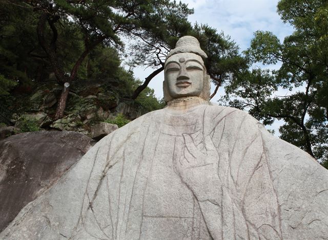 경북 안동시 제비원로에 있는 보물 115호 제비원 미륵불. 연미사 제공