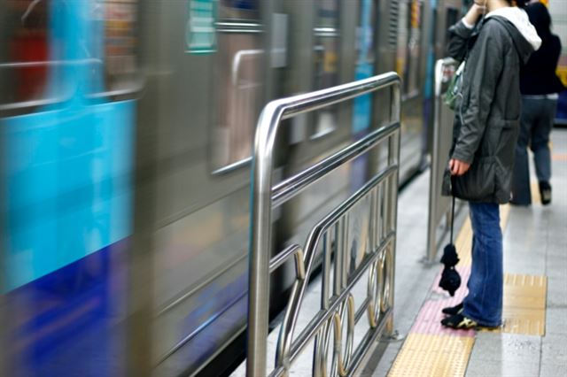 신분당선 연장선이 30일 개통되면 1시간 가까이 걸리던 광교~강남이 30분대로 단축될 것으로 보인다. 게티이미지뱅크