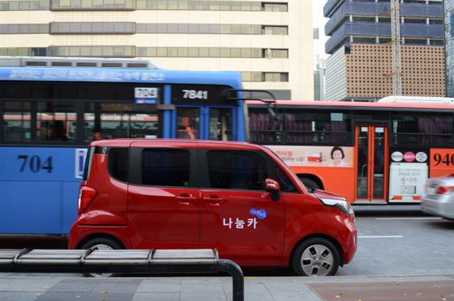 서울시가 민간사업자와 업무협약 통해 확대 중인 차량 공유 서비스 ‘나눔카’. 서울시 제공