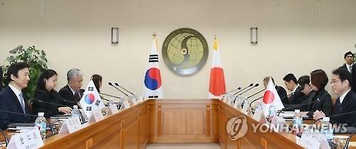 지난해 12월 28일 서울에서 한일 외교장관 회담이 열리는 모습. 연합뉴스 자료사진