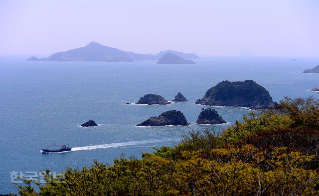 여차~홍포 비경길에선 등산을 하지 않고도 다도해 풍광을 즐길 수 있다.