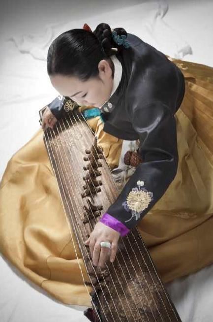 국가무형문화재 제23호 가야금 산조 및 병창의 인간문화재 문재숙. 문화재청 제공