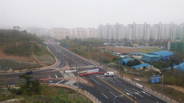 목포 대양산단 진입도로가 25일 개통된다./2016-04-21(한국일보)