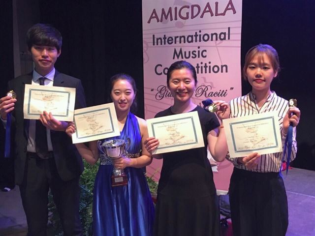 AMIGDALA 국제음악콩쿠르에 참가해 1위를 한 이성현(왼쪽부터), 김세영, 민성혜, 오채아씨. 경성대 제공