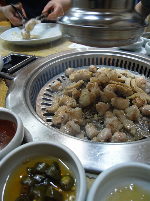 곱창구이. 한국일보 자료사진