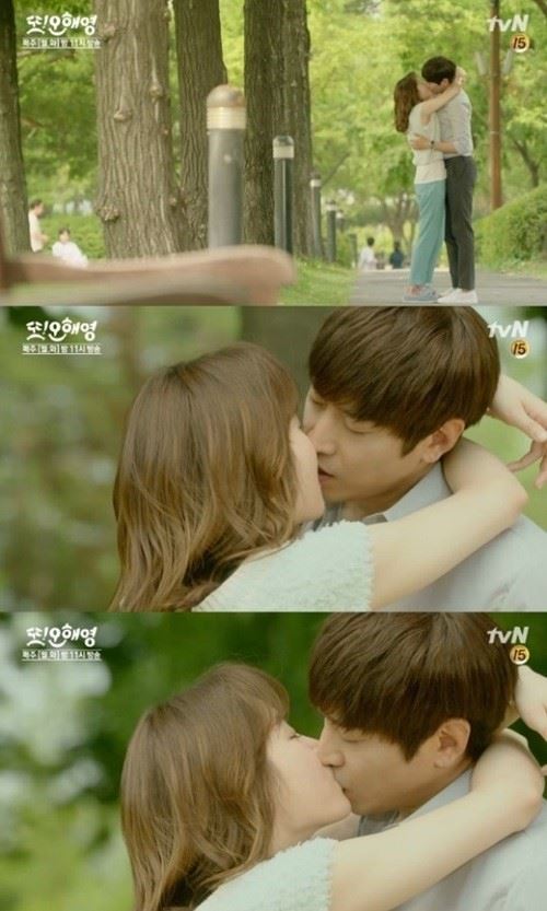 tvN 드라마 ‘또 오해영’에서 진한 키스신을 보여준 에릭과 서현진. tvN 화면 캡처