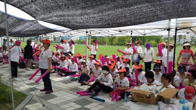 예지중고 재학생과 졸업생, 교사 등이 참여한 예지중고정상화추진위는 7일 세종시에 위치한 교육부 앞에서 학교 정상화를 촉구하는 집회를 갖고, 대전시교육청에 대한 감사청구서를 제출했다.