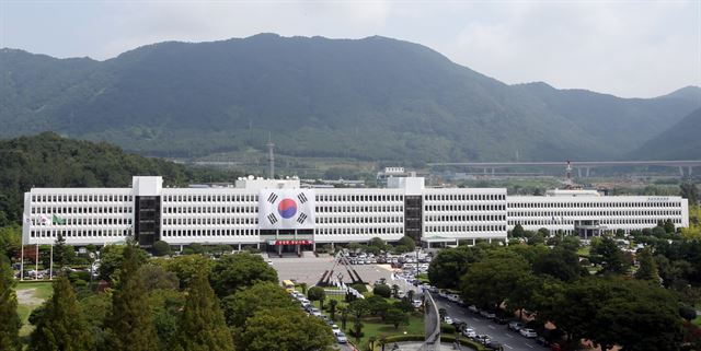 경남도는 행정자치부가 주관한 ‘2016 정부합동평가’에서 지역개발 등 3개 분야가 최고 등급을 받았다고 18일 밝혔다. 경남도청 전경