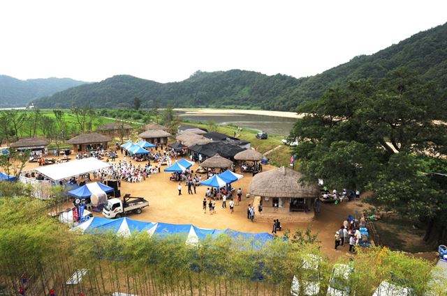 낙동강 700리 마지막 남은 주막인 경북 예천군 풍양면 삼강주막에서 5일부터 3일간 막걸리 축제가 열린다. 예천군 제공