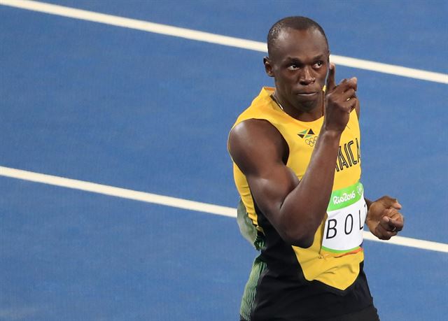 15일(한국시간) 리우올림픽 남자 100m 준결승전에서 1위로 통과한 우사인 볼트. 로이터