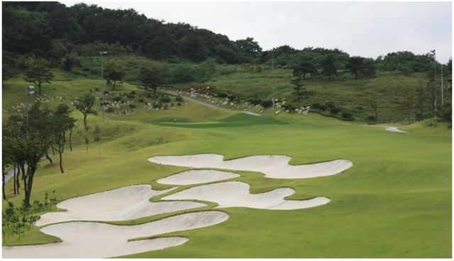 경북 성주군 초전면에 위치한 롯데스카이힐 골프장이 사드 배치 후보 지역으로 급부상하고 있다. 롯데스카이힐 제공