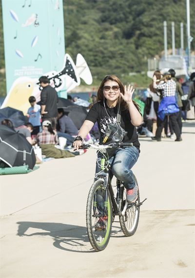 김사희 자라섬재즈페스티벌 운영기획팀장은 "좋은 공연을 열다 보면 당장 수익이 나지 않더라도 언젠가 좋은 결과를 얻을 수 있을 거라는 믿음이 있었기에 지금의 자라섬재즈페스티벌이 있을 수 있었다"고 말했다. 자라섬재즈페스티벌 제공