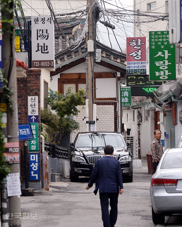 김영란법'이 본격 시행에 들어간 28일 서울 종로구 한정식 식당가에는 한산한 모습을 보이고 있다 .배우한기자