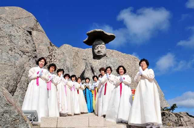 갓바위 소원성취 축제의 막을 여는 다례봉행 장면. 경산시 제공