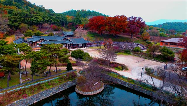 윤증 고택 전경. 논산시 제공