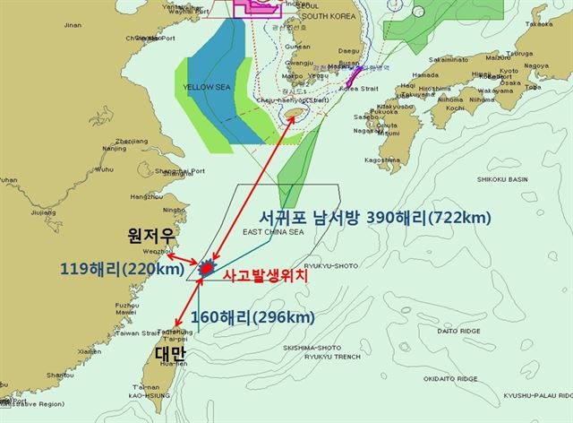 26일 오후 제주 서귀포선적 연승어선 M호가 전복된 위치. 사고 해역은 서귀포시에서 남서쪽으로 722㎞ 떨어진 곳이다. 중국 윈저우에서 202㎞, 대만에서 296㎞ 거리다. 서귀포해양경비안전서 제공.