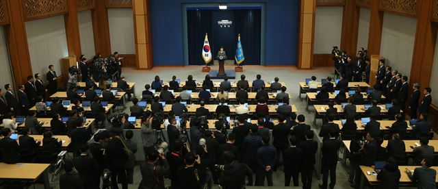 박근혜 대통령이 29일 오후 세번째 대국민담화를 하고 있다. 고영권기자