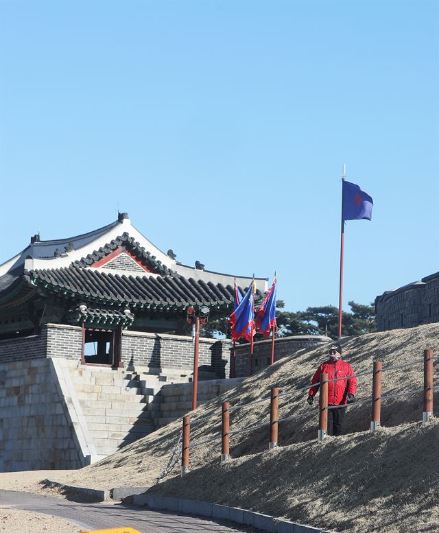 중소기업청이 7일 인문기행특구로 지정한 경기 수원화성. 수원=연합뉴스