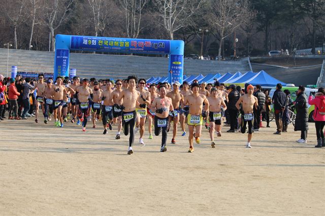 지난해 열린 9회 전국알몸마라톤대회. 대구시 제공