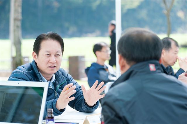 김연식 강원 태백시장은 “올해 시정운영 방향을 서민생활 안정에 두고 찾아가는 천막시장실을 운영하는 등 시민들과 소통하는 행정을 펼쳐나가겠다"고 밝혔다. 태백시 제공