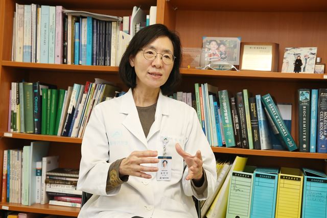 김민선 서울아산병원 당뇨병센터 소장은 “최근 일부 방송에서 여주, 돼지감자 등 특정 식품이 당뇨병에 좋다고 소개하고 있는데 과학적 근거가 부족하므로 과신해서는 안 된다”고 강조했다. 서울아산병원 제공