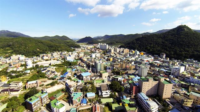 전남 고흥군 고흥읍 시가지 전경.