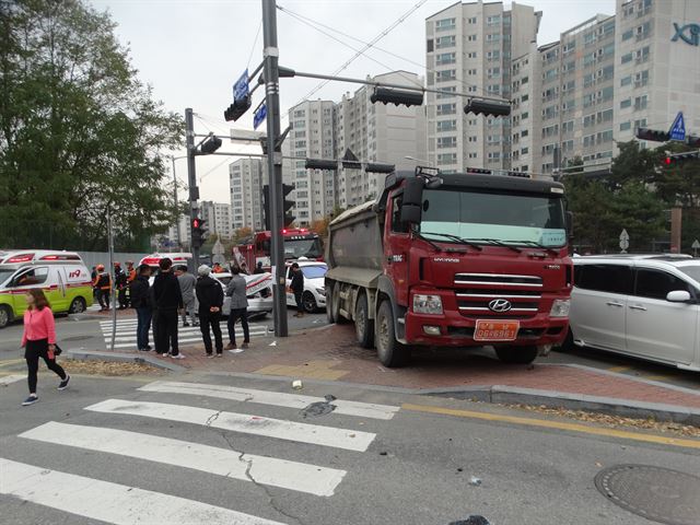 세종시에선 크고 작은 사고가 끊이지 않으면서 응급환자가 발생하고 있지만 관내에 제대로 된 응급의료기관이 없다보니 대전 등 외지로 환자들을 이송하고 있다. 세종시소방본부 제공