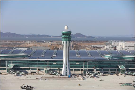 지난 1월 인천국제공항 3단계 건설사업 현장에서 제2관제탑과 제2여객터미널 공사가 진행되고 있다. 인천공항공사 제공