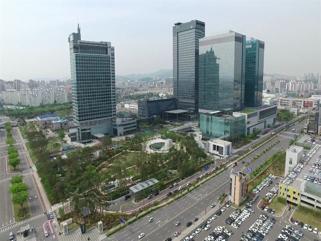 삼성전자 본사인 경기 수원시 영통구 수원디지털시티 전경. 삼성전자 제공