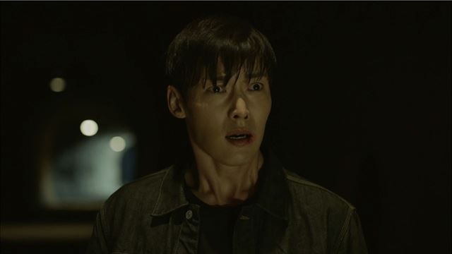 지난달 30일 방영된 OCN '터널' 마지막 장면에서는 박광호(최진혁)가 다시 과거로 돌아오는 모습이 그려졌다. OCN 방송화면 캡처