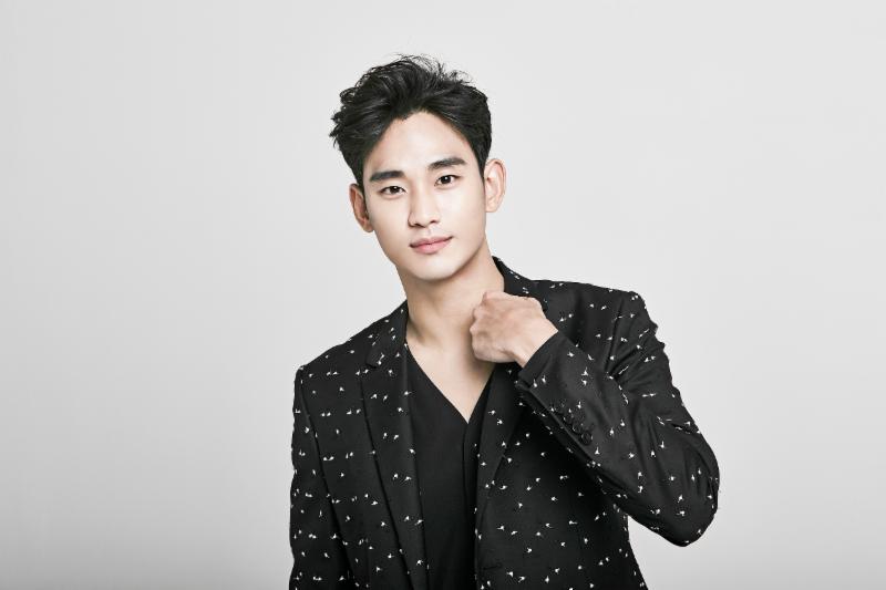 배우 김수현. 코브픽쳐스