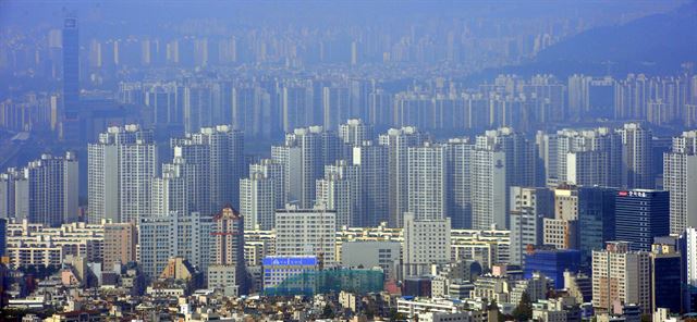 서울 강남 일대 아파트 단지 모습. 사진은 기사와 관계 없음. 한국일보 자료사진