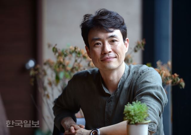 류승완 감독은 “‘군함도’가 선동 영화로 받아들여질까 봐 자극적인 장면도 배제했다”며 “우리 내부의 성찰을 얘기하고 싶었다”고 말했다. 최지이 인턴기자