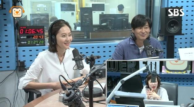 염정아, 박혁권이 '파워타임'에 게스트로 나섰다. SBS 파워FM '최화정의 파워타임' 보는 라디오 캡처