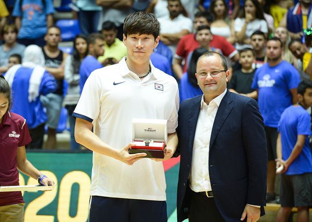 FIBA 아시아컵 베스트 5에 선정된 오세근. 대한민국농구협회 제공