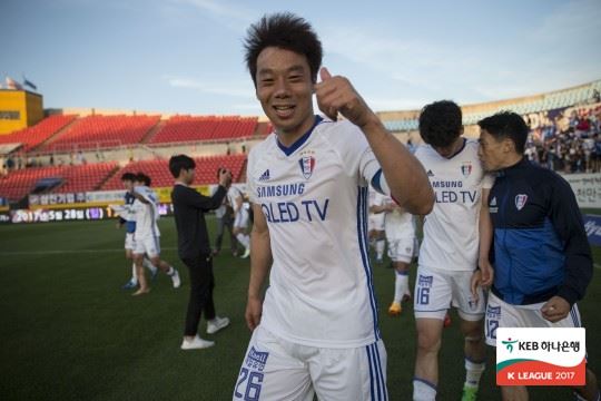 100도움에 단 2개 남겨 놓고 있는 수원 염기훈. 프로축구연맹 제공