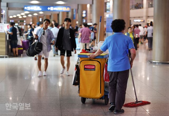 인천공항 비정규직 노동자. 신상순 선임기자