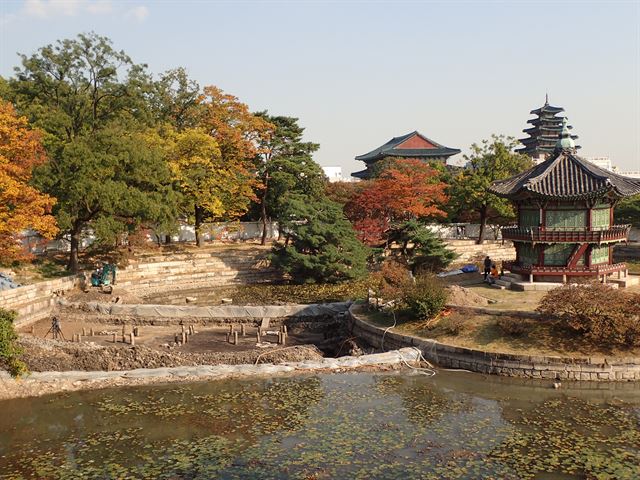 향원정 조사지역 전경. 문화재청 제공