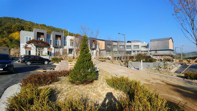 경남 합천군 덕곡면에 들어선 경남문화예술진흥원 청사. 합천군 제공