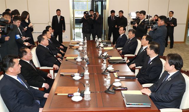 평화의집에서 열린 남북고위급 회담. 사진공동취재단