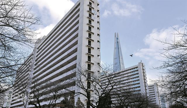 재건축이 추진되고 있는 서울 송파구 잠실주공5단지 전경. 한국일보 자료사진